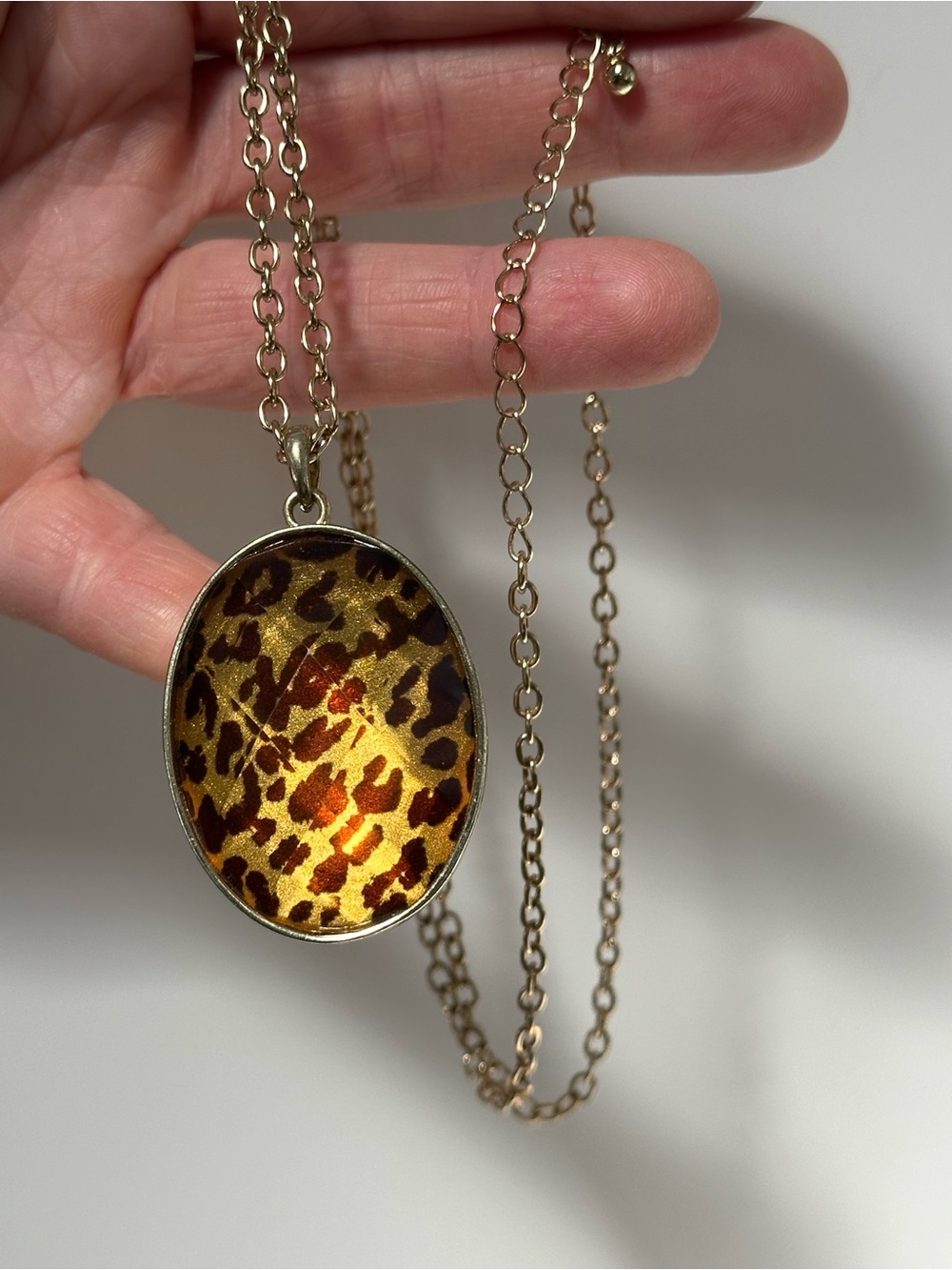 Gold Leopard Print Oval Pendant Necklace - Women Jewelry